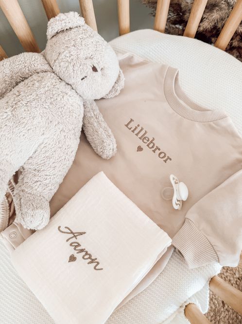 Hovedbilde Koseklut/gulpeklut med navn i natur muslin - ...